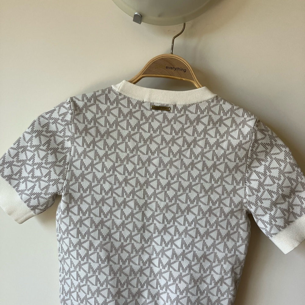 Michael Kors jacquard logo short sleeve women’s top size XXS - Picture 2 of 5
